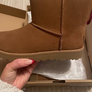 UGG Boots Classic Mini